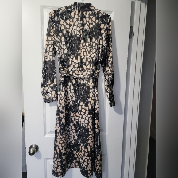 Host Pick NWT Size 4 Richard Allan x H&M Satin Dress - Picture 5 of 5